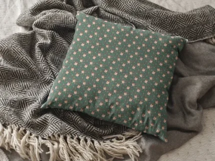 Squirrel Pattern Christmas Cushion Cover - Image 2